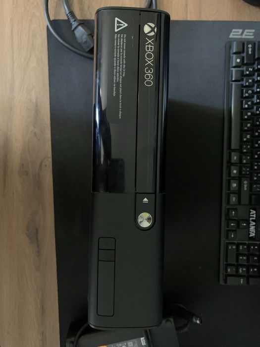 Xbox 360: 500GB.