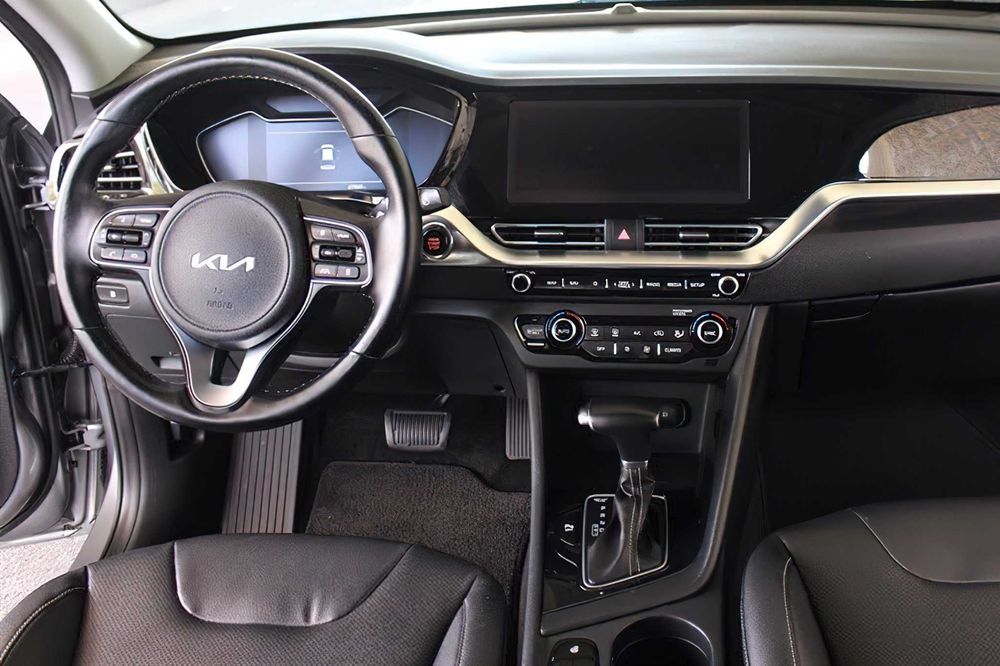 Kia Niro EX Premium      2022