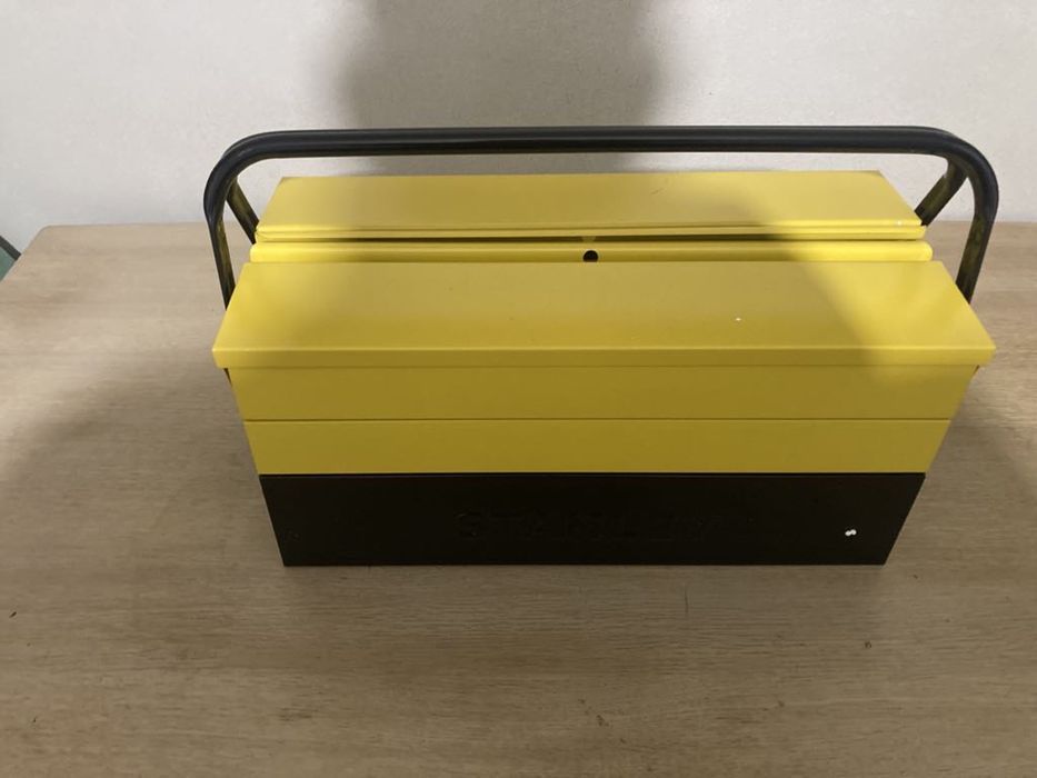 Skrzynka narzedziowa Stanley