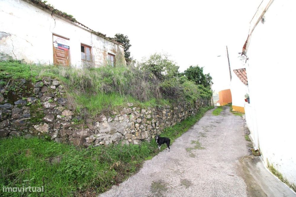 Moradia Isolada com projeto Aprovado | Pé do Monte - São Quintino