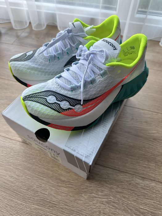 Бігові кросівки Saucony Endorphin Pro 4 оригінал. Нові!