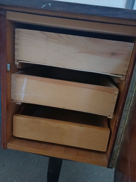 Стіл письмовий з шухлядами