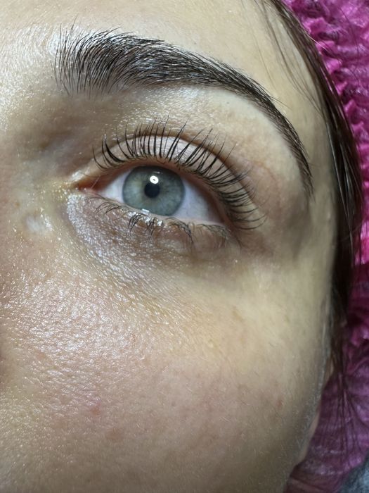 Потрібні моделі на ламінування та класичне нарощування вій