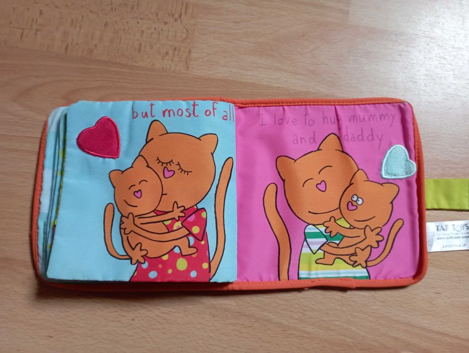 Livro em tecido para bebé
