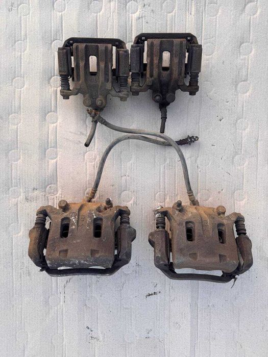 Супорта/Гальма передні/задні Nissan Pathfinder R51/Navara D40