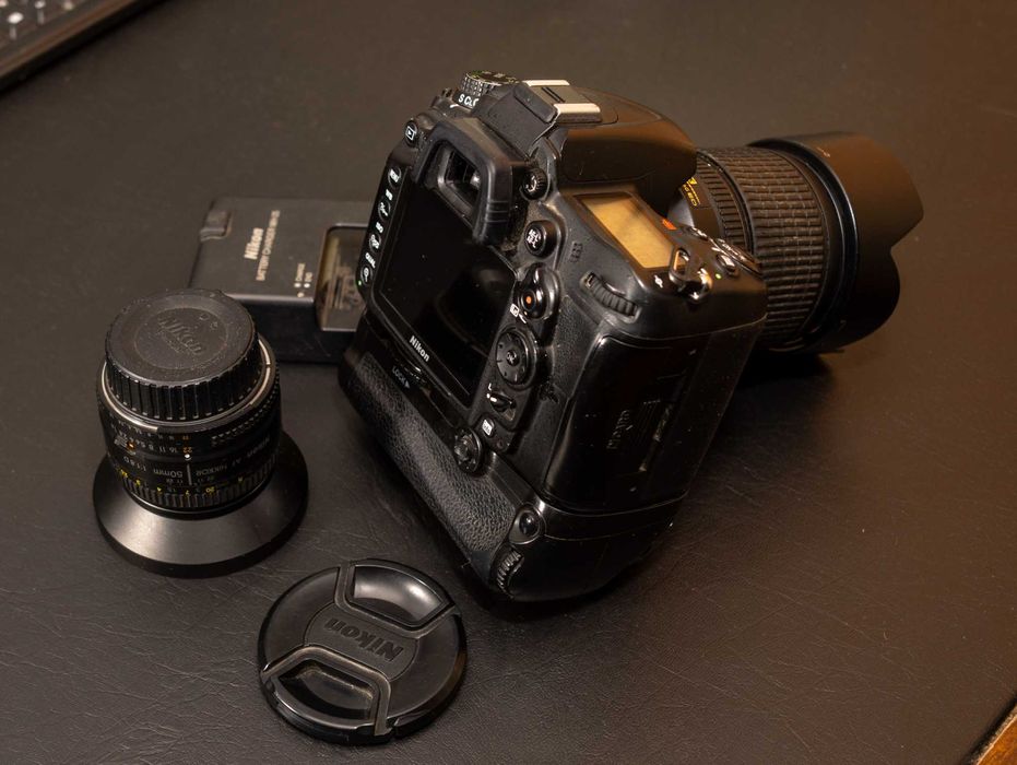 Фотокамера Nikon d7000