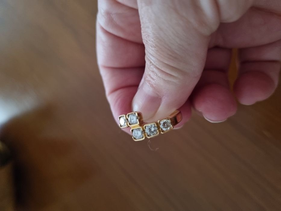 Anel de diamantes com talhe de brilhante