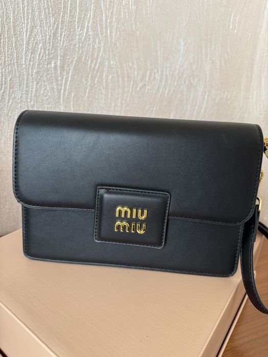 Сумка чорна Miu miu