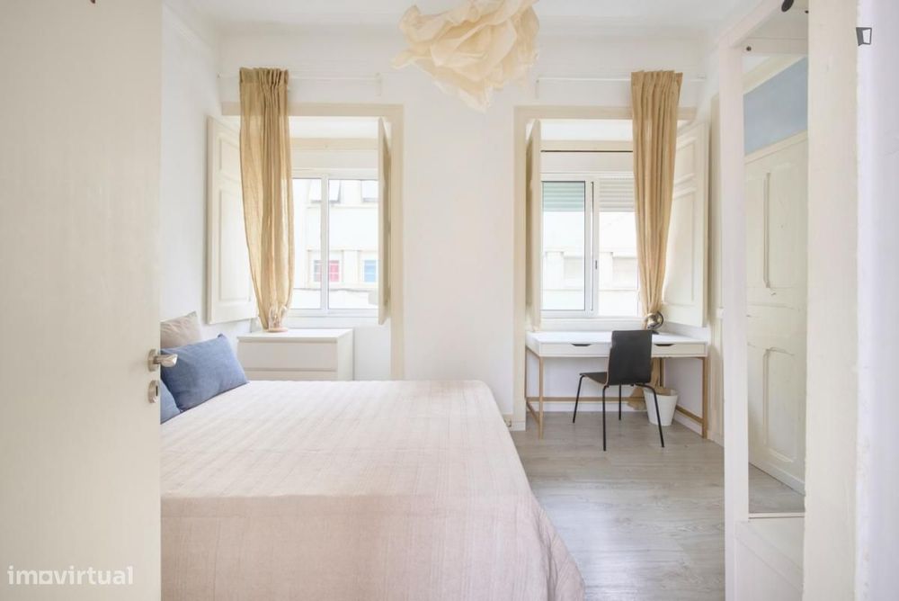 Quarto - localizado em Alameda Lisbon