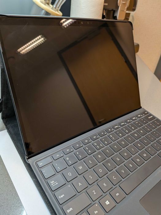 Microsoft Surface Pro X LTE SQ1 8GB/128GB + klawiatura + Spigen