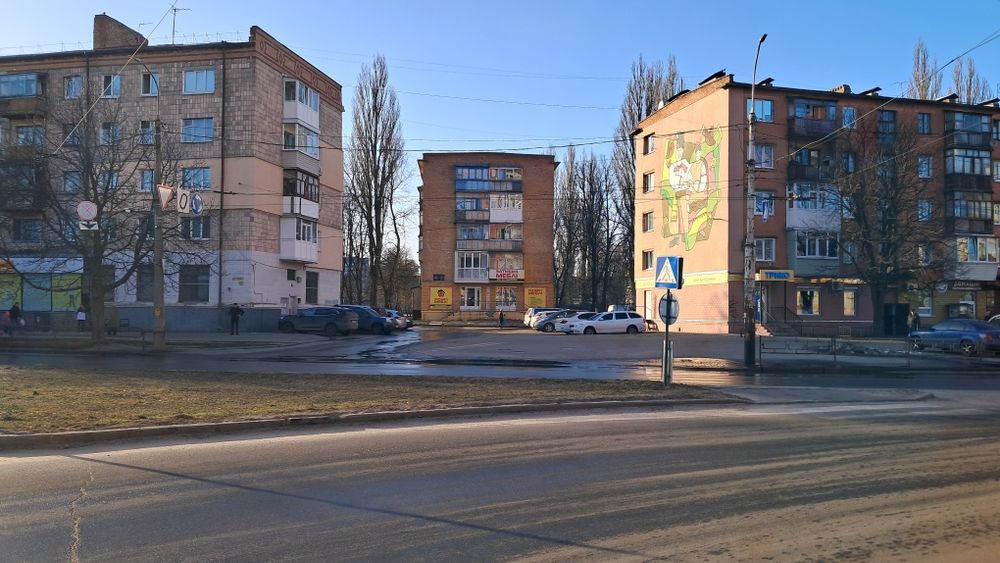 Оренда приміщення 90 м2 (300грн/м2) Ц.ринок,Макдональдс пр.Перемоги 81