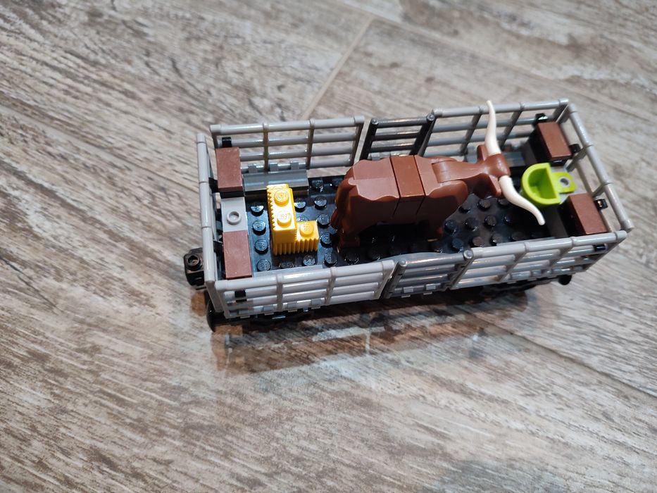 LEGO 60052 Pociąg Towarowy wagon z bydłem
