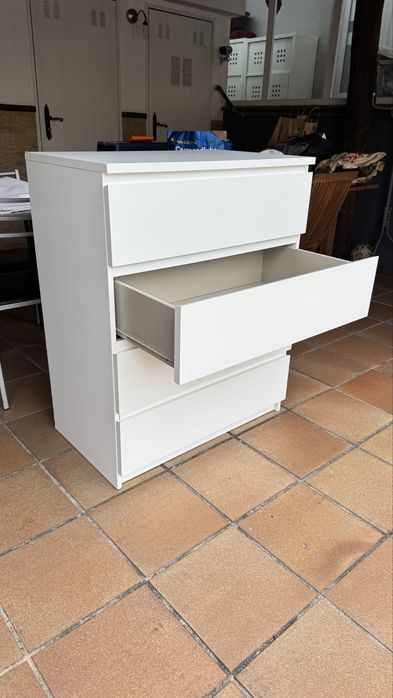 Comoda ikea 4 gavetas