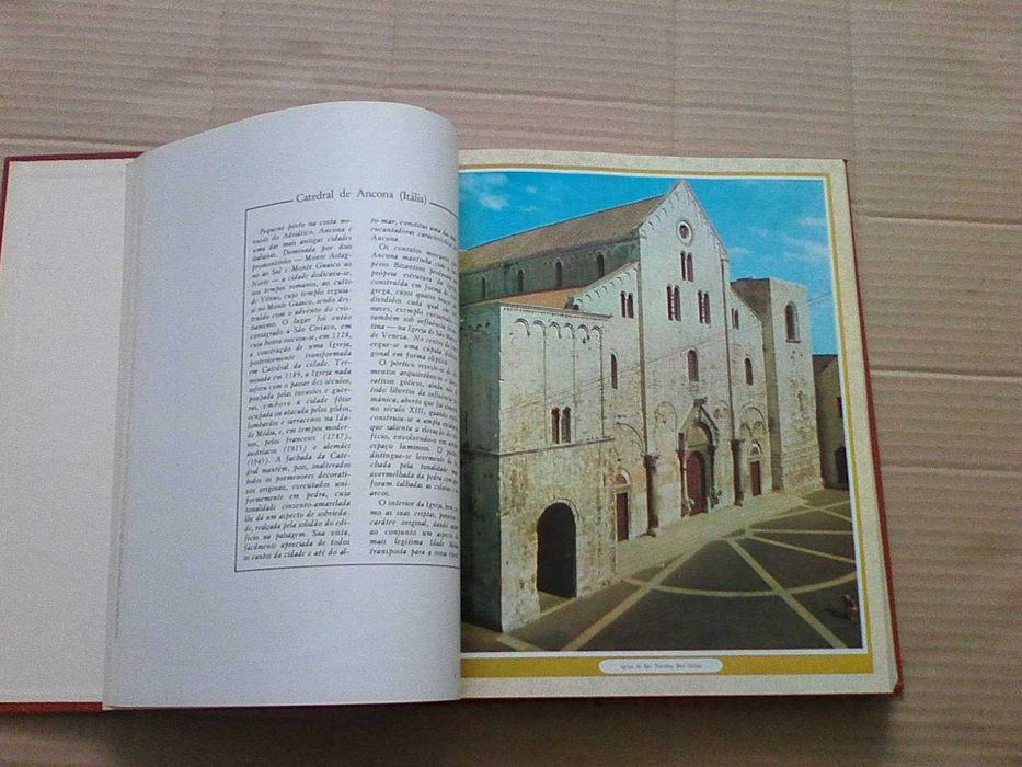 Bíblia Ilustrada - 8 volumes