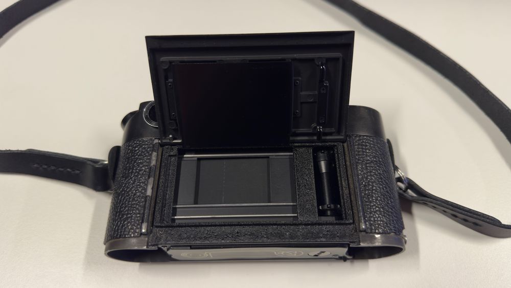 Leica M4-P + Strap Couro