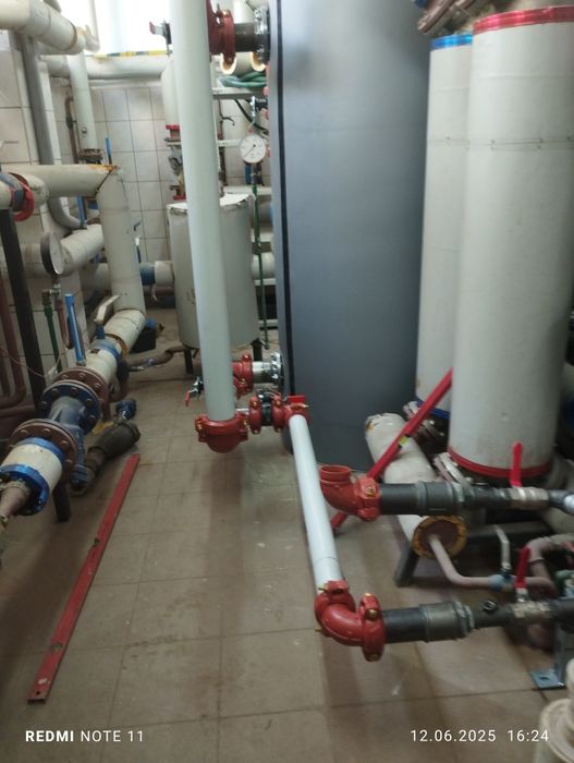 hydraulik monter instalacji . Pogotowie hydrauliczne