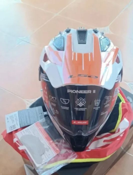 Capacete LS2 Pioneer II