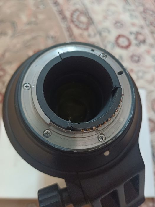 Телеоб'єктив AF-S Nikkor 200-500/5.6 E