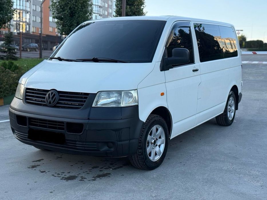 Вантажні та пасажирські перевезення трансфер