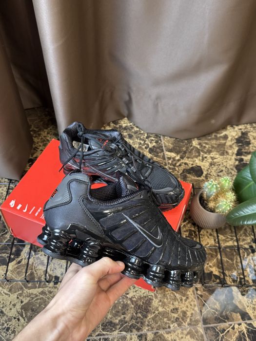 Оригінал! Кросівки Nike Shox TL 39