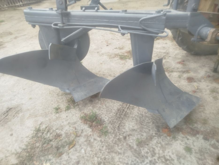 Продам плуг Бомет 2.30