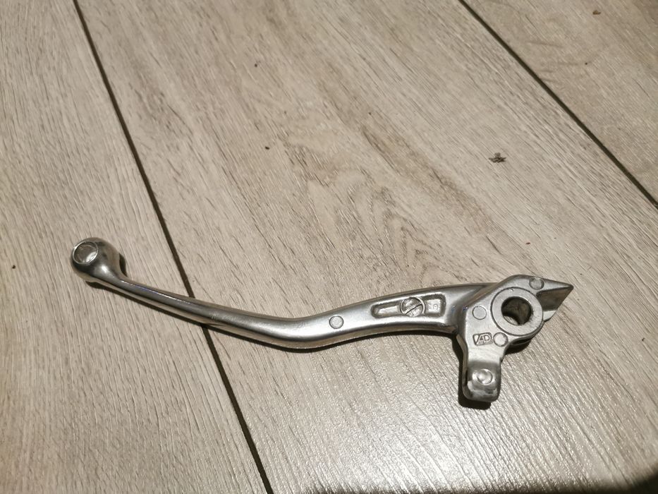 Yamaha XVS 650 klamka dźwignia kamulca przód