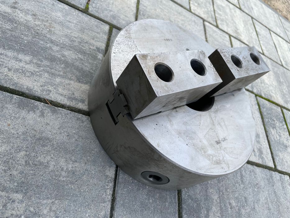 Uchwyt tokarski samocentrujący 250 Bison