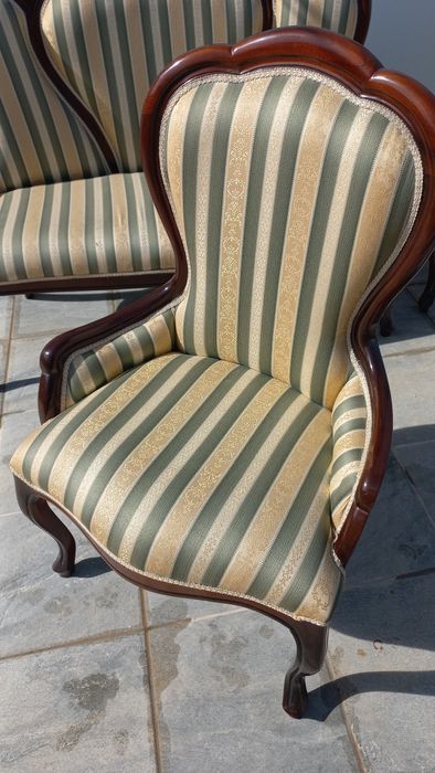 Poltronas restauradas (novas)