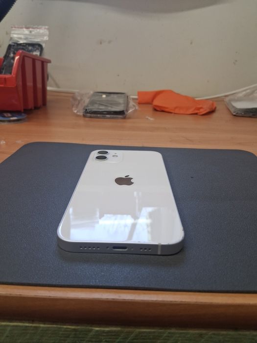 Korpus iphone 12 biały