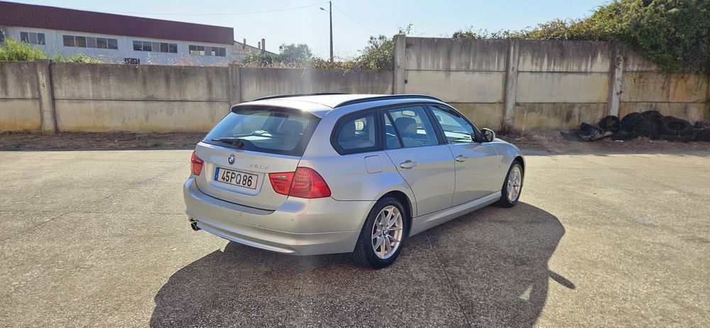 BMW 320d Touring 2010 – Revisões na Marca