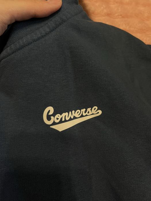 Нова толстовка від Converse