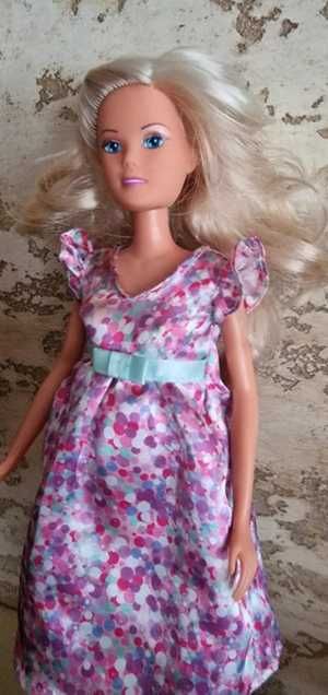 Lalka Simba jak Barbie w ciąży