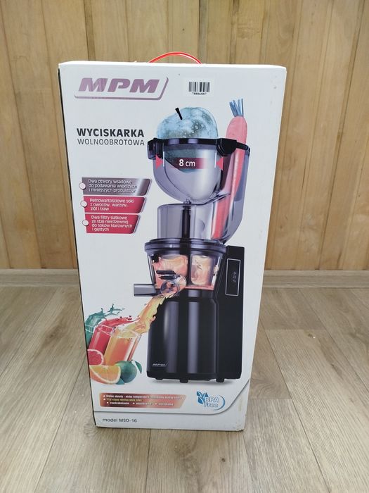 Соковыжималка шнековая б/у.