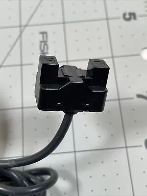 Датчик: оптоэлектронный; omron EE-SPX613
Обозначе