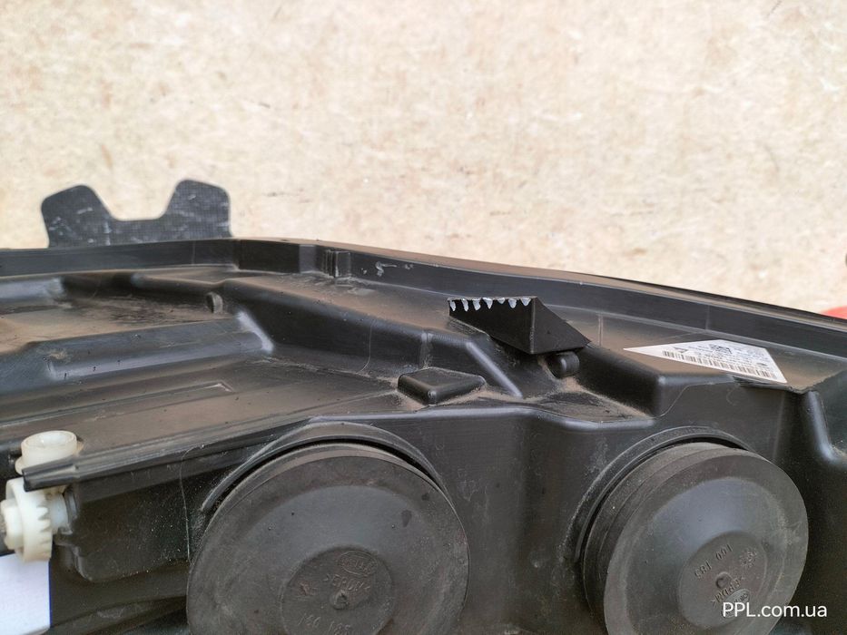 Audi A6 C7 11-14 Фара передняя левая ксенон неадаптивная 4G0941005C