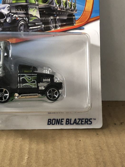 Hot Wheels Bone Blazers
