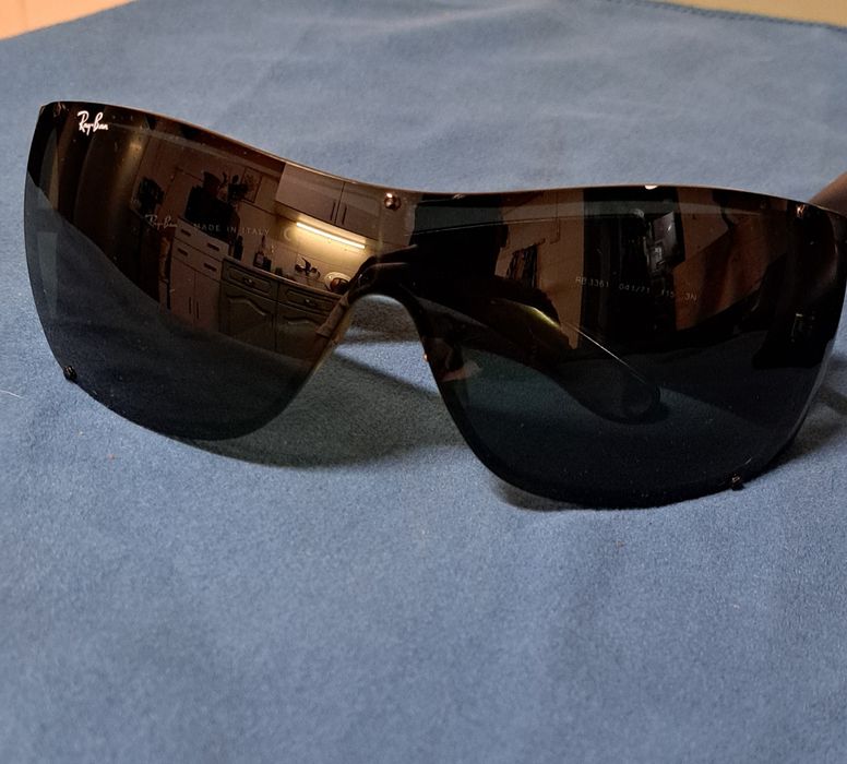 Óculos de sol rayban rb3361.