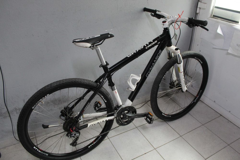 Rower MTB Dynamics Gravity, Rama 19", Koła 29". Alu, SLX, Tarcze