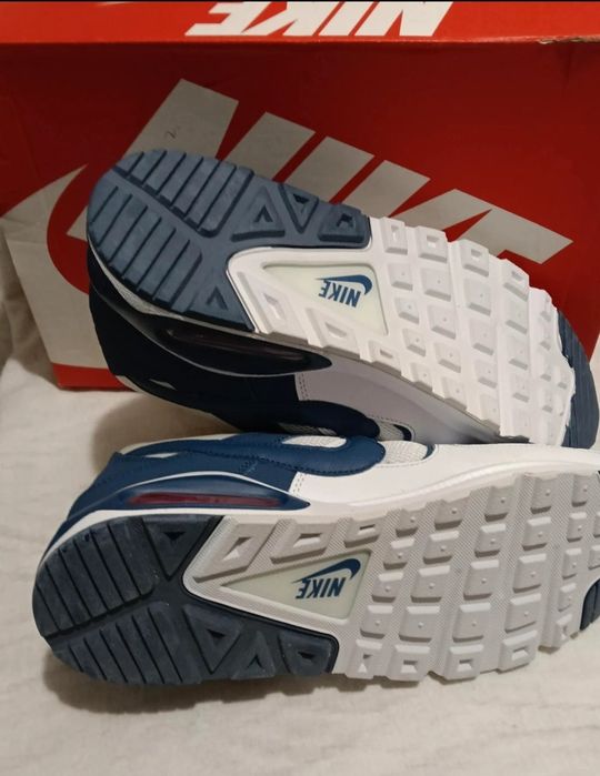 Tenis Nike air max command