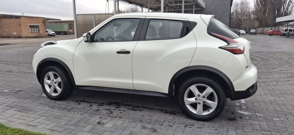 Продам Нісан Жук Лубни