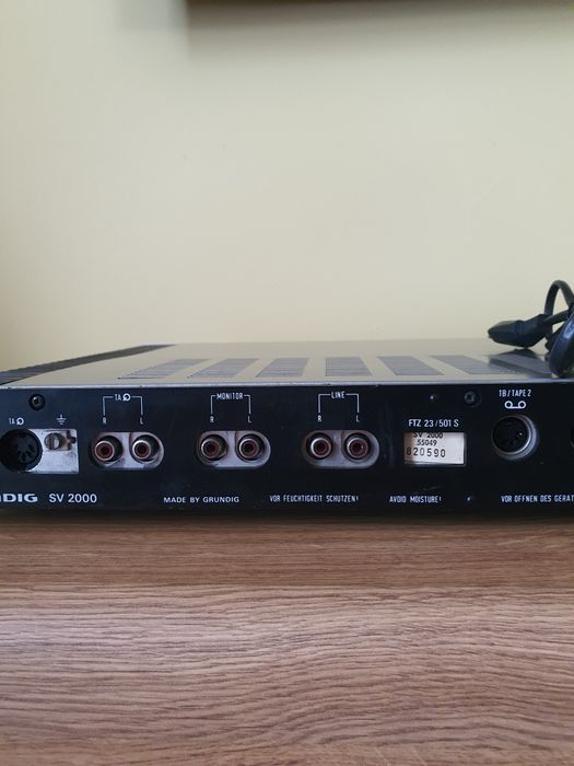 Wzmacniacz grundig SV 2000