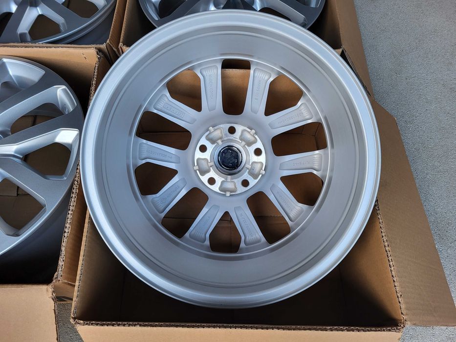 [554] Felgi aluminiowe 17 RENAULT Koleos Express Latitude Trafic 5X114