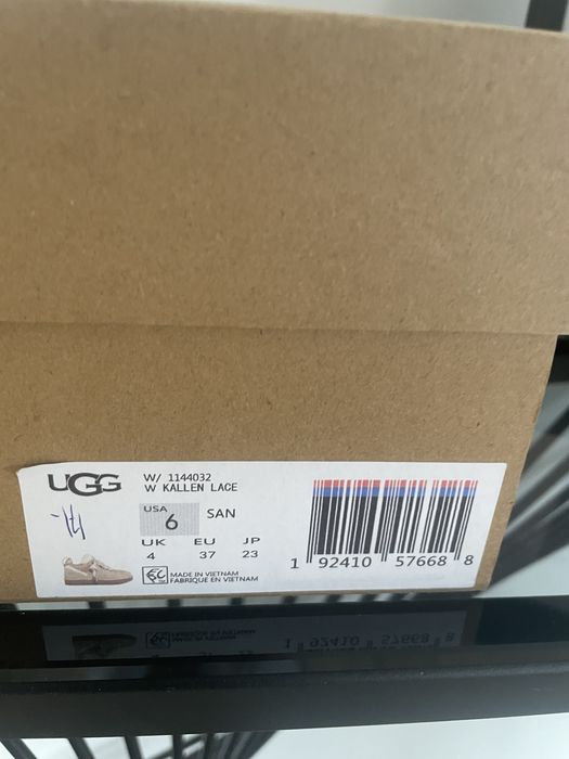 buty damskie - Ugg lowmel