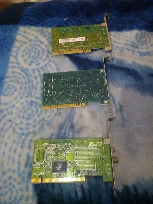 ATI tv tuner plus karta sieciowa plus karta tel. wszystkie PCI 3 szt