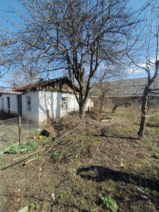 Продам будинок у м. Карлівка