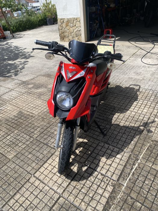 Scooter elétrica