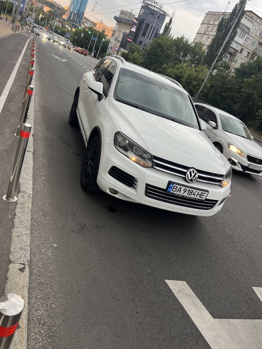 Продам автомобіль Volksvagen Touareg