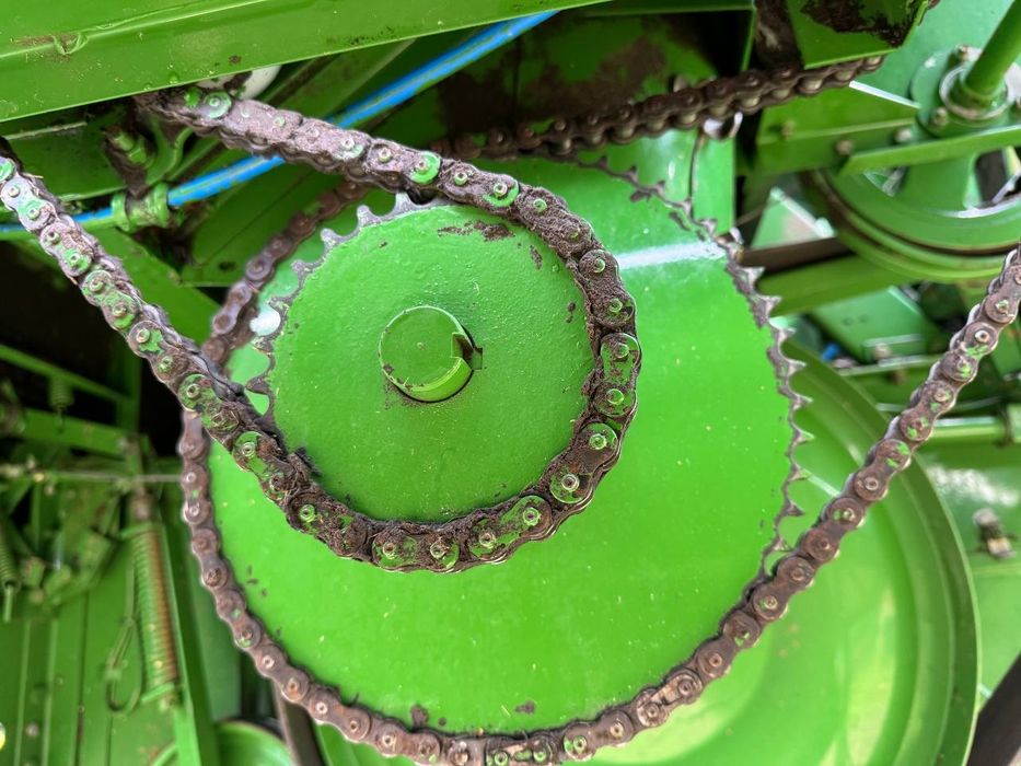 Комбайн свіжопригнаний John Deere 1052