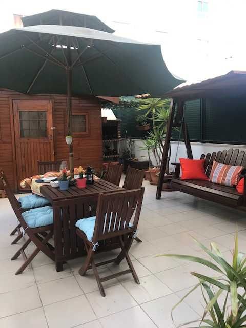 Quarto/Sala em Rio de Mouro