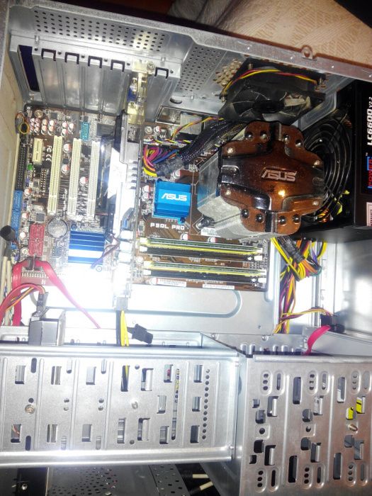 Selling tower/monitor/mouse/keyboard64752260878082122